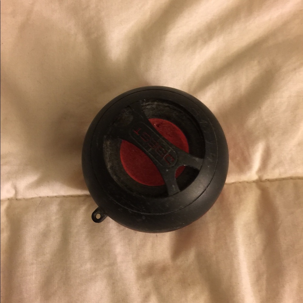 Wireless Bluetooth speaker